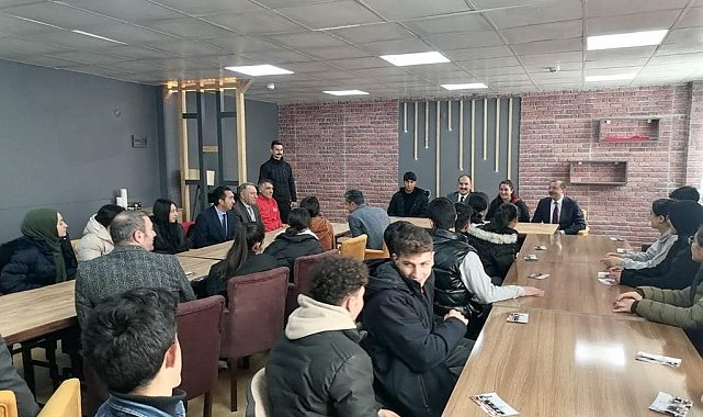 Çıldır Kaymakamı İpek öğrencilerle bir araya geldi