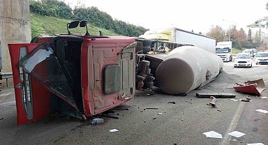 Çimento yüklü tanker devrildi: 1 yaralı
