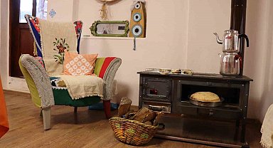Çınar Kahvaltı Konağı nostalji kokan dokusu ve odun sobası ile vazgeçilmez mekanlardan oldu
