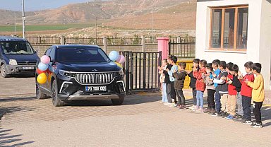 Cizreli öğrenciler Yerli Malı Haftasını TOGG ile kutladı