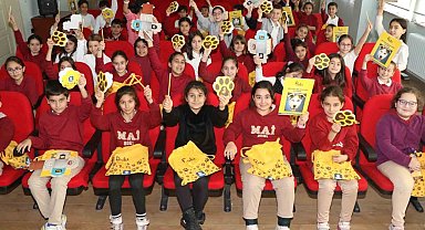Çocuklara sokak hayvanları konusunda eğitim