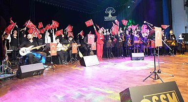 Çocuklardan, sanatın merkezinde "Kurtuluş Konseri"