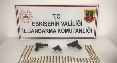 Çok sayıda silah ve mermi jandarma ekiplerince ele geçirildi