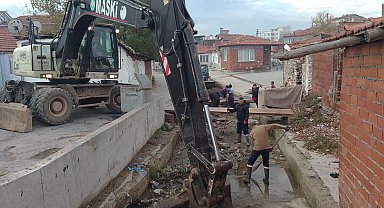 Çöplüğe dönen dere yatağını MASKİ temizledi