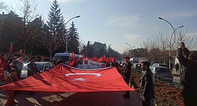 Çorum'da "şehitlere saygı" yürüyüşü düzenlendi