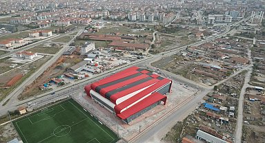 Çorum'da yapımı tamamlanan spor salonu güreş şampiyonası ile hizmete girecek