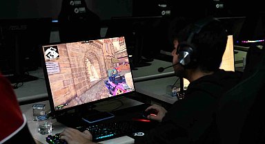 Çubuk E-Spor Merkezi'nde Zula Turnuvası'nın finalleri nefesleri kesti