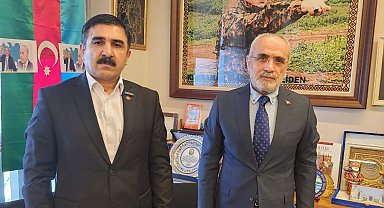 Cumhurbaşkanı Başdanışmanı Topçu, Azerbaycan'ın milli kahramanı Hüseyinli ile görüştü
