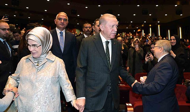 Cumhurbaşkanı Erdoğan: "Anlı şanlı onca devletin İsrail'in katliam ve hırsızlık üzerine kurulu vahşi saldırıları karşısında eli kolu bağlı durması, insanlık adına utanç vericidir"