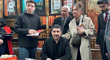 Cumhurbaşkanı Özel Kalem Müdürü Doğan okurlarla bir araya geldi