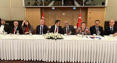 Cumhurbaşkanı Yardımcısı Cevdet Yılmaz Alevi-Bektaşi temsilcileriyle bir araya geldi