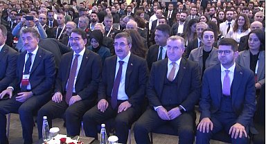 Cumhurbaşkanı Yardımcısı Yılmaz'dan Türkiye'nin büyüme rakamlarına ilişkin mesaj