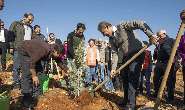 Cumhuriyet'in 100. yılı anısına 2023 fidan toprakla buluştu