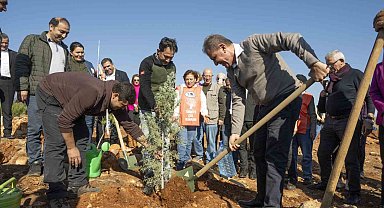 Cumhuriyet'in 100. yılı anısına 2023 fidan toprakla buluştu