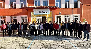 Deneme sınavında dereceye giren öğrencilere kahvaltı ikramı