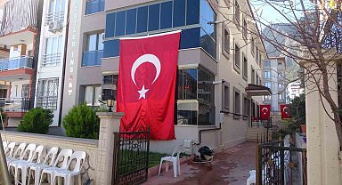 Denizli şehidini bekliyor
