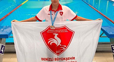 Denizlili yüzme takımından bir şampiyonluk daha
