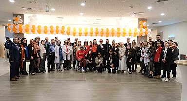 Depremde 2 oğlu ve eşini kaybetti, koluna protez takıldı: "Başımıza gelince daha iyi anlıyoruz"