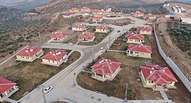 Depremzede vatandaşlar yeni yıla sıcak yuvalarında girecekler