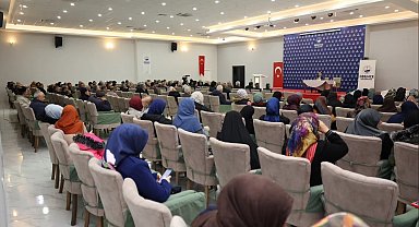 Derince'de aile ve adalet konuşuldu