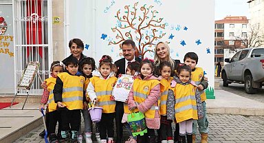 Deveci: "Eğitime yapılan her yatırım çocuklarımıza, ülkemize ve geleceğimize yatırım"