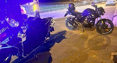 Devrilen motosikletin sürücüsü yaralandı