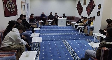 Din Görevlileri ile gençlerin buluşması devam ediyor