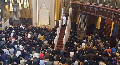 Diyanet İşleri Başkanı Ali Erbaş, Taksim Camii'nde hutbe verdi