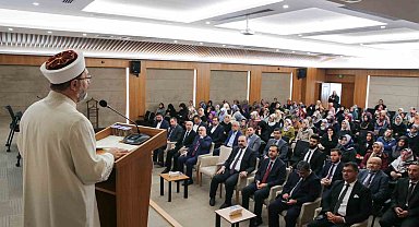 Diyanet İşleri Başkanı Erbaş: "Çocuklarımıza ne kadar iyi rehberlik yapabilirsek, geleceğimiz o kadar güzel olacaktır"