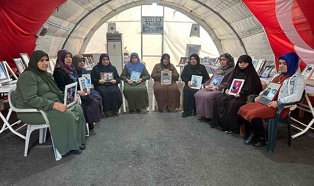 Diyarbakır anneleri bin 604 gündür nöbette