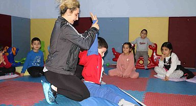 Diyarbakır'da çocuklar spor yaparak zinde tutuluyor
