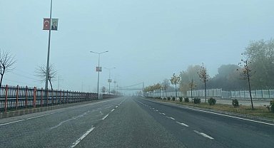 Diyarbakır'da hava ve kara trafiğinde 'sis' etkisi