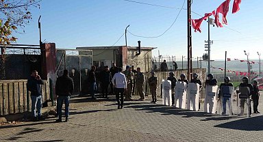 Diyarbakır'da öğrencilerin kavgasına veliler de dahil oldu, polis ve jandarma müdahale etti
