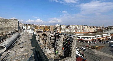 Diyarbakır'ın tarihi surlarında 70 burç restore edildi