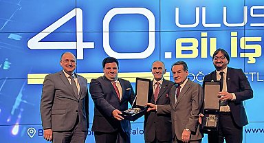 Doç. Dr. Yağanoğlu ile Dr. Öğr. Üyesi Günay, Bilgisayar mühendisliği bilim ödülüne layık görüldü