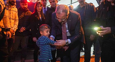 Doktor belediye başkanı, kaza geçiren çocuğa ilk müdahaleyi yaptı