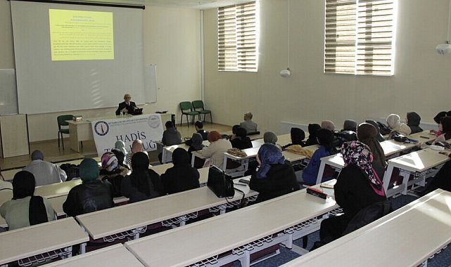 DPÜ İİF'de Hadis Topluluğu açılış dersi