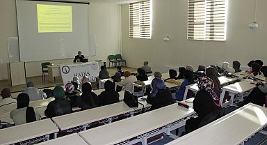 DPÜ İİF'de Hadis Topluluğu açılış dersi
