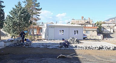 Dulkadiroğlu'nda kilit parke çalışmaları