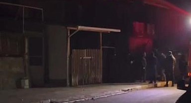 Dumandan etkilenen ev sahibi hastanede hayatını kaybetti