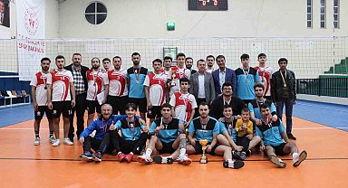 Düzce'de yurtlar arası voleybol şampiyonu belli oldu