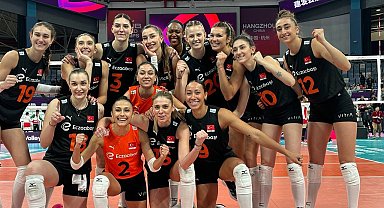 Eczacıbaşı Dynavit, FIVB Dünya Kulüpler Şampiyonası'nda yarı finalde
