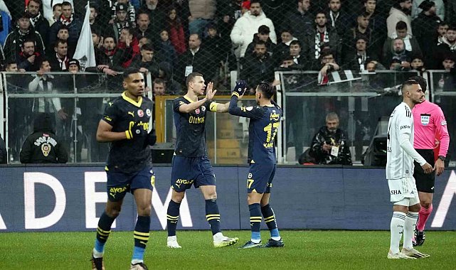 Edin Dzeko, 14. golüne ulaştı