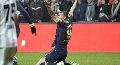 Edin Dzeko'dan Fenerbahçe'ye kötü haber