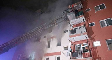 Edirne'de can pazarı: Yangında mahsur kalanları kurtarmak için saniyelerle yarıştılar