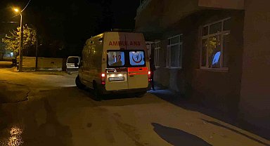 Edirne'de çıkan yangında 2 kişi dumandan etkilendi