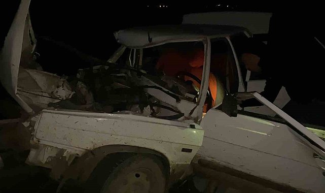 Edirne'de otomobil ile traktör çarpıştı: 1 ölü, 1 yaralı