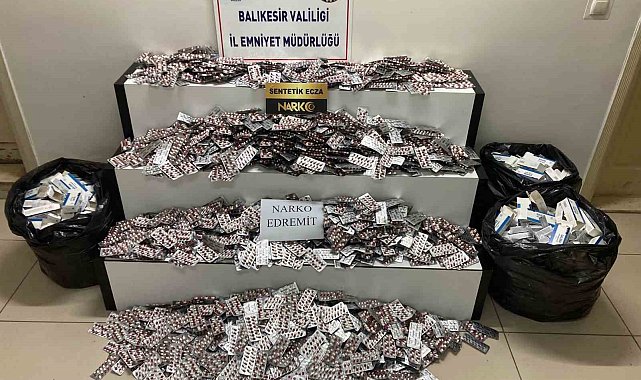 Edremit'te 28 bin uyuşturucu ve uyarıcı nitelikli sentetik ecza hap ele geçirildi
