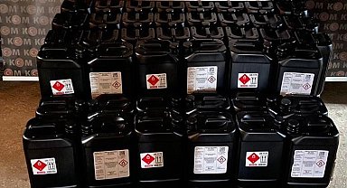 Edremit'te polisin aramasında 470 litre etil alkol ele geçirildi