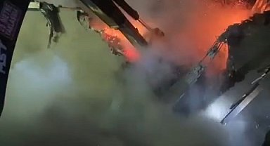 Elazığ'da 100 ton saman ve arpa kül oldu